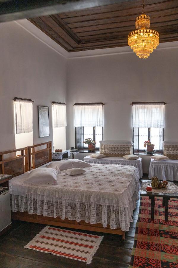 Bujtina Kodiket Guest house Berat
