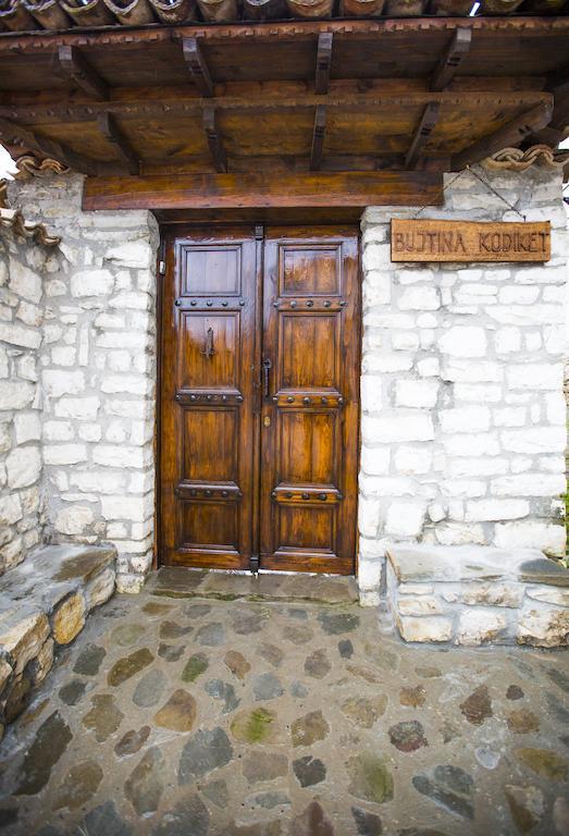 Bujtina Kodiket *